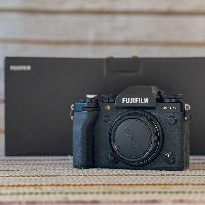 Fujifilm X-T5 40MP (2000 Disparos)