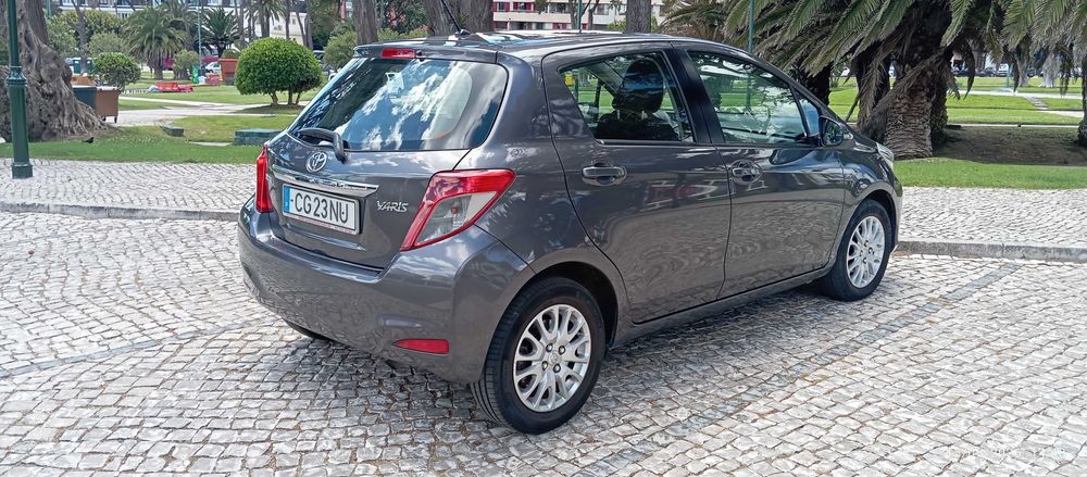 Toyota Yaris 1.3 vvti 100 CV 101000 km