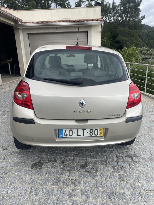 Renault Clio 3  1.5 Dci APENAS 101 000 KILOMETROS