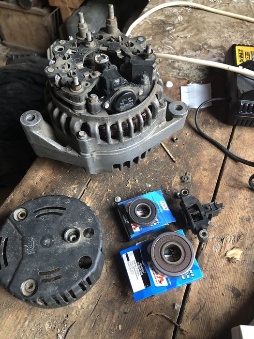 Генератор ВАЗ 21104