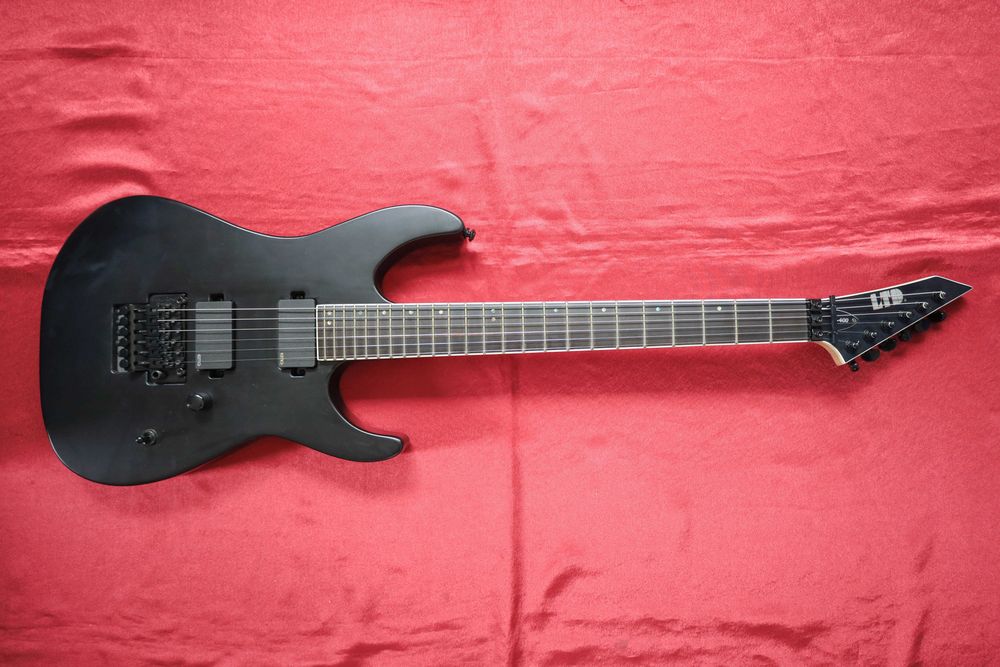 LTD M-400 2022 електрогітара