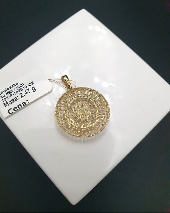Ładna Złota Zawieszka Grecki Wzór zdobiona Cyrkoniami