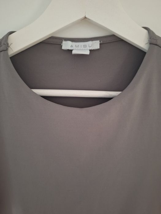 Body szare Amisu