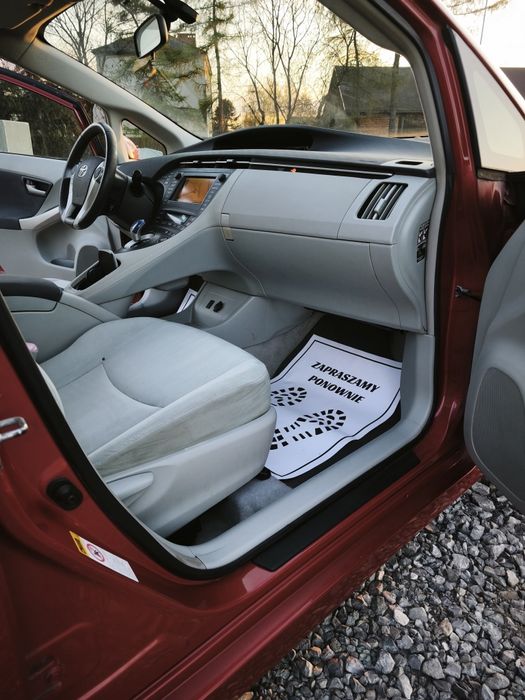 Toyota Prius Hybryda