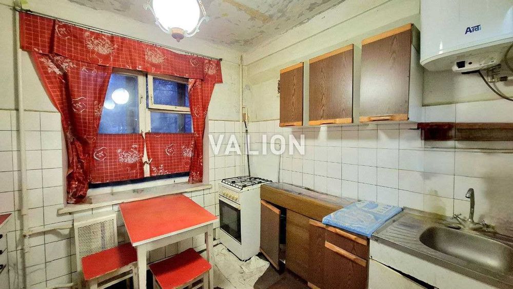 Продаж 3кім. квартири під ремонт, вул. Липківського, метро Вокзальна