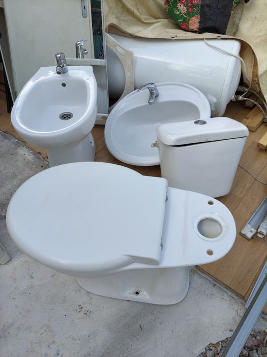 Vende se loiças de wc