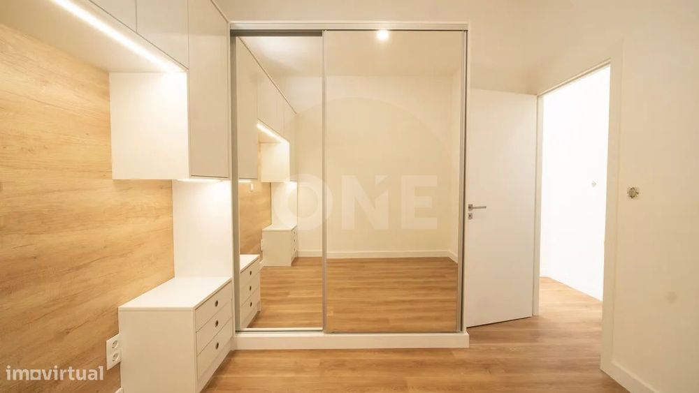 Apartamento T3 remodelado| Suite e closet | Codivel, Odivelas