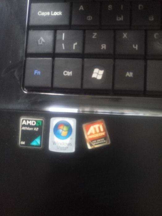 ноутбук с большим экраном Packard Bell EasyNote