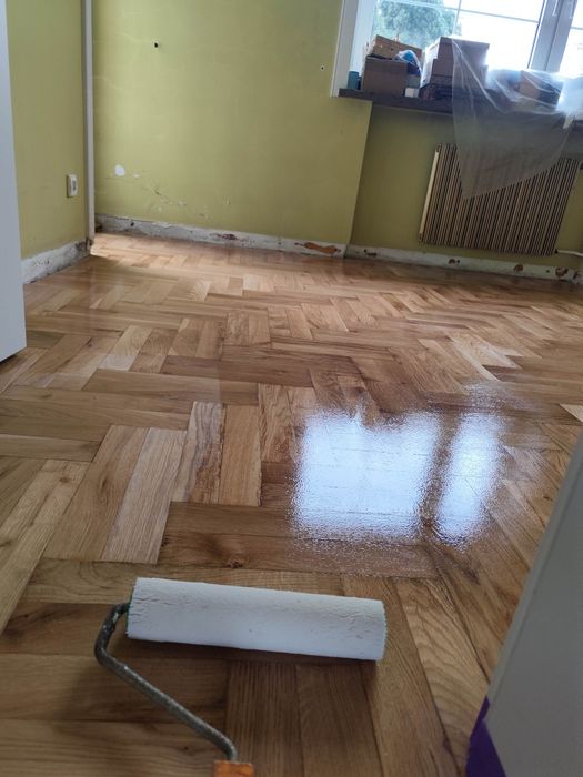 Cyklinowanie parkietu, renowacja schodów drewnianych