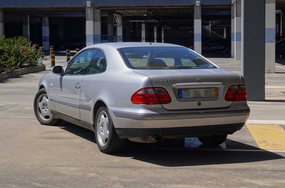 Mercedes-Benz CLK 200