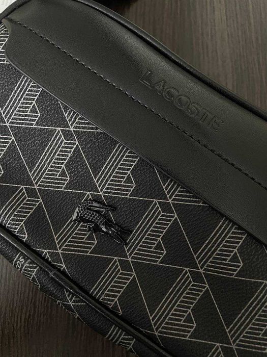 сумки від Lacoste мессенджер monogram чоловічка сумка через плече