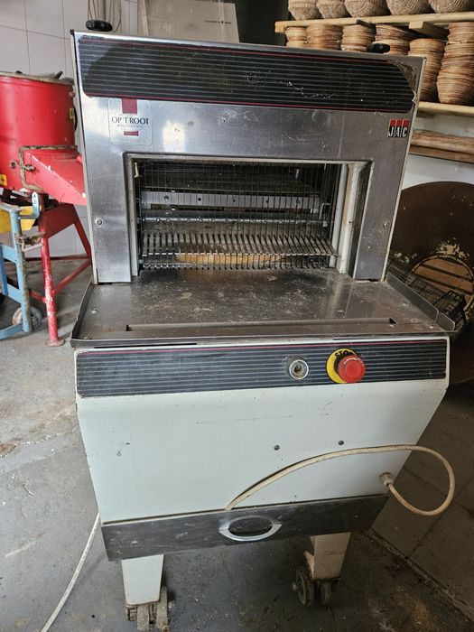 Krajalnica taśmowa do chleba