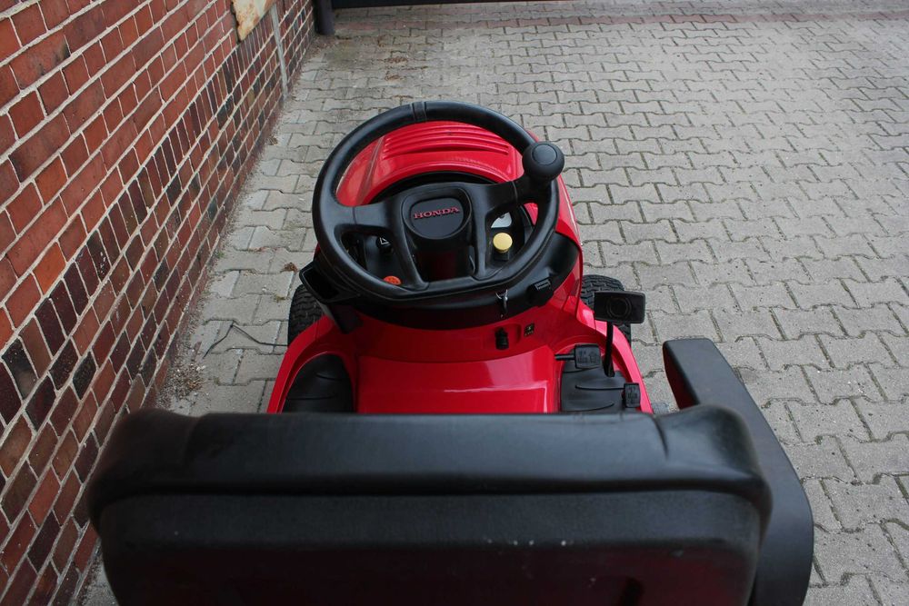 Honda 2625 V2 TRAKTOREK Kosiarka