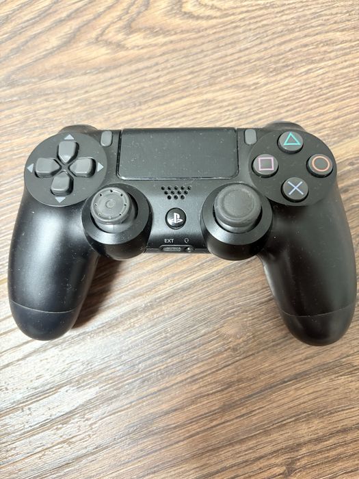 Playstation slim 1TB з джойстиками