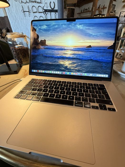 Apple MacBook Air 15,3” M2 / 24 GB RAM / 2 TB SSD / jak nowy / pudełko
