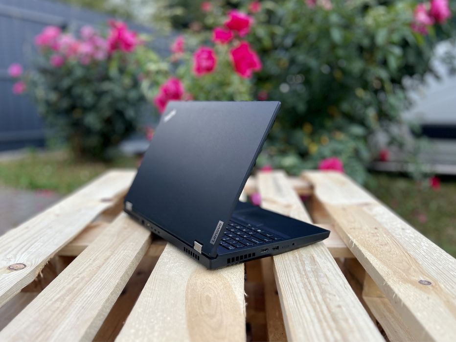 T1000 4GB/Lenovo ThinkPad P15 G1/i7-10850H/32GB+512GB/15.6" FHD IPS