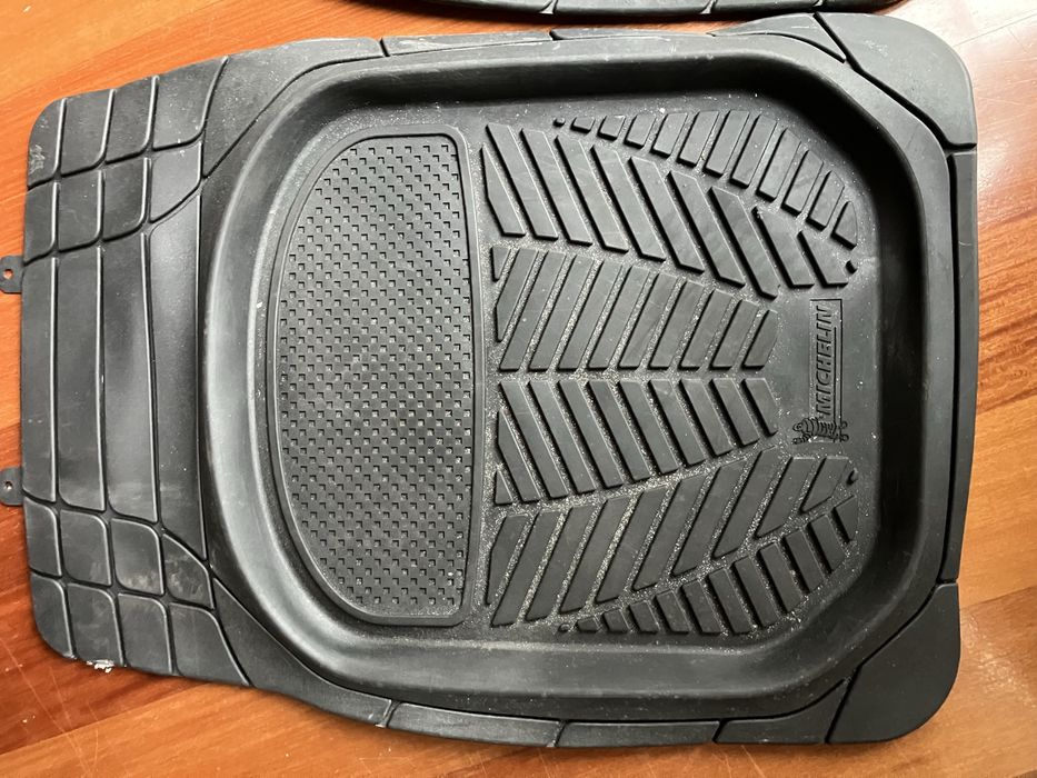 2 Tapetes carro Michelin