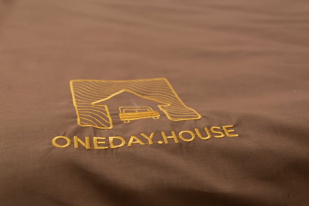 Центр. Хмельницького 6а. 2 кімнати. Власник. Квартира подобово