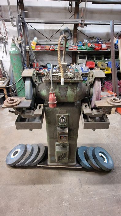 Szlifierka Stacjonarna GREIF 1.1kW | 400V | Zestaw 7 Tarcz