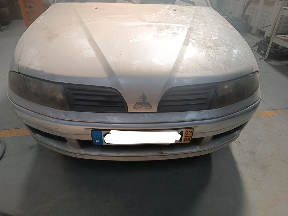 Frente completa - Mitsubishi Carisma 1.9 Did ( 2003 )