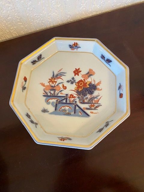 Pratos e cinzeiros vista alegre