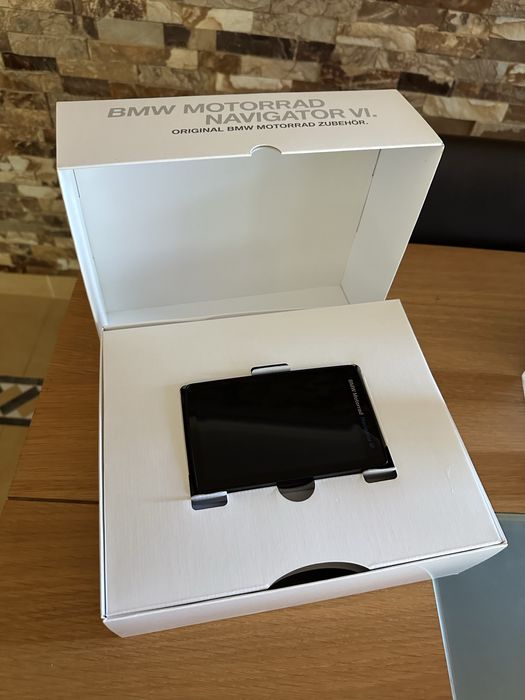 bmw motorrad navigator VI