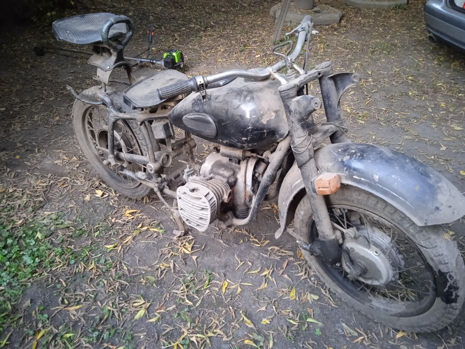 Продам мотоцикл М-72 під відновлення