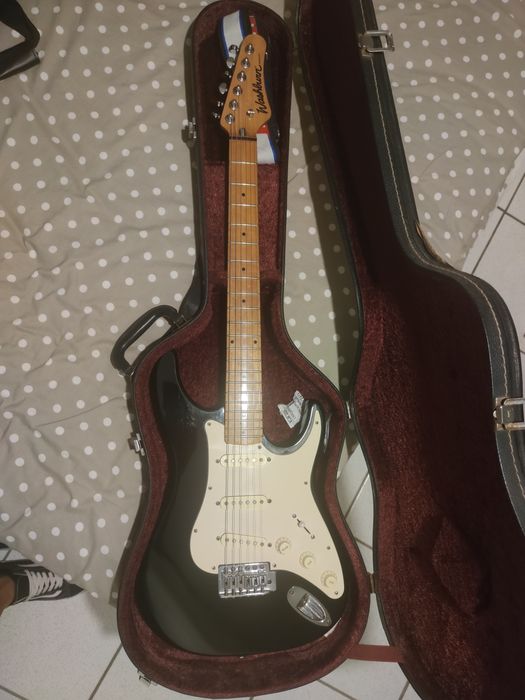 Guitarra Washburn Mercury mg230