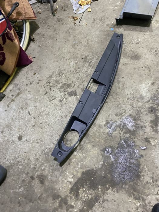 Накладка радіатор кіа спортейдж