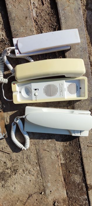 Доводчики дверей.Домофонные трубки.