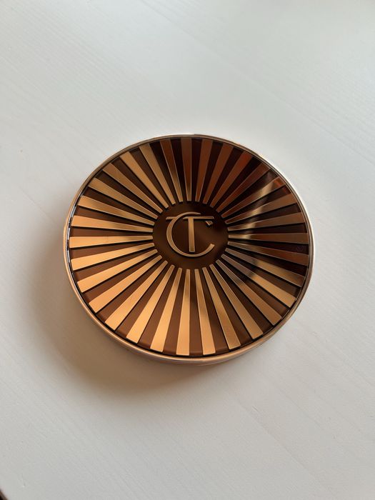 bronzer Charlotte Tilbury Beautiful Skin Sun-Kissed Glow
