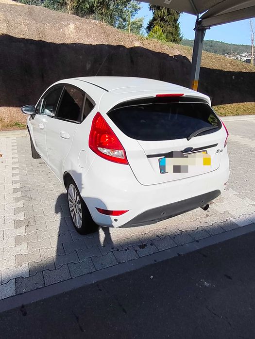 Ford fiesta 1.6 tdci Titanium — photo 3