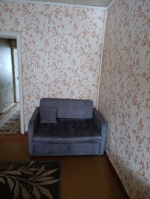 Алмазний. Автовокзал, 23 Вересня, 900гр,5 окремих спальних місць.