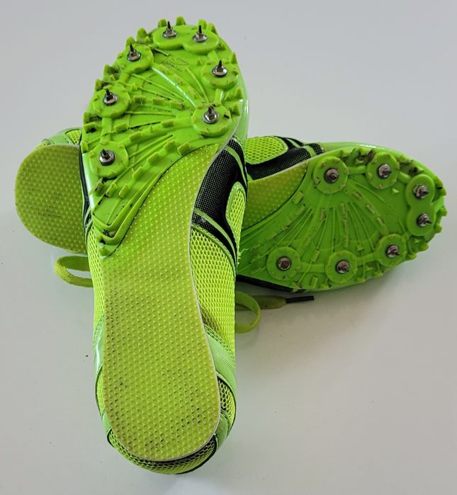 Buty do biegania z kolcami