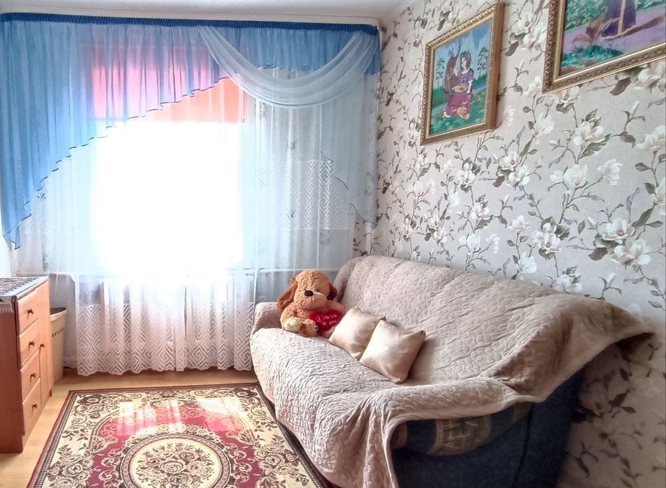 Продаж просторого будинку для двох сімей у Луцьку | 2 кухні | 2 входи | гараж