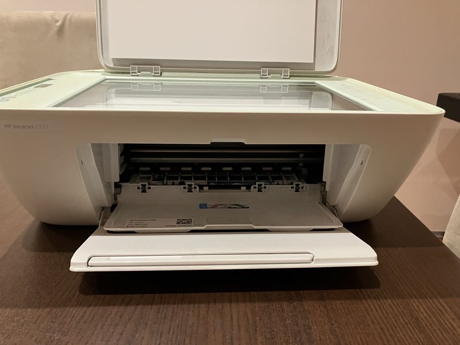 HP Deskjet 2700 usada e em bom estado