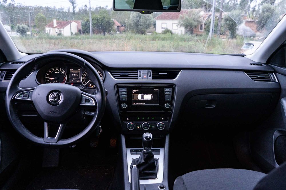 Skoda Octavia 1.6TDI 105cv 239 Mil Km 2013 18 Meses Garantia