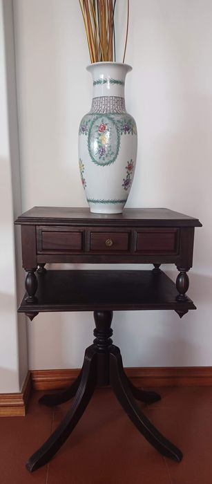 Mesinhas-Consolas de apoio