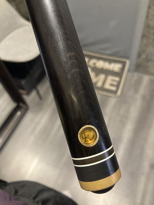 Більярдний кій майстерні ЄС ТЕМНИЙ ГРАБ 4Х3