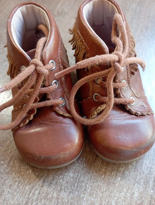 jacadi 19  розмір шкіряні