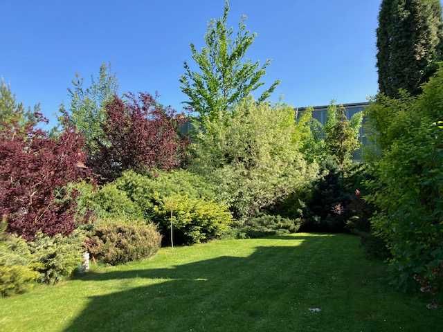 piękny dom z ogrodem