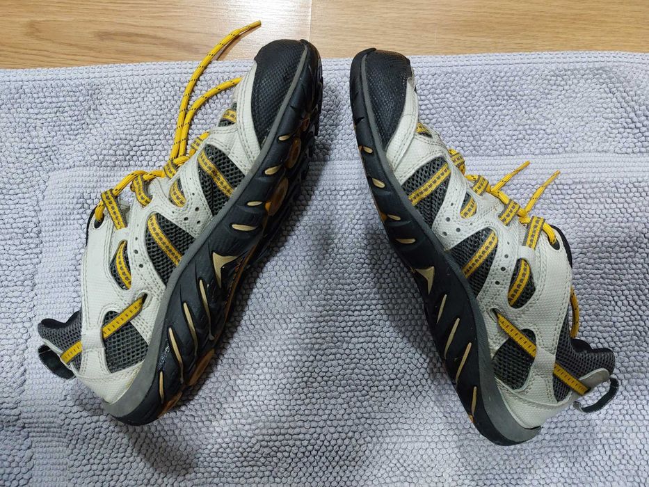 Ténis/Sapatinhas Merrell nº 41.5 - Excelente Estado