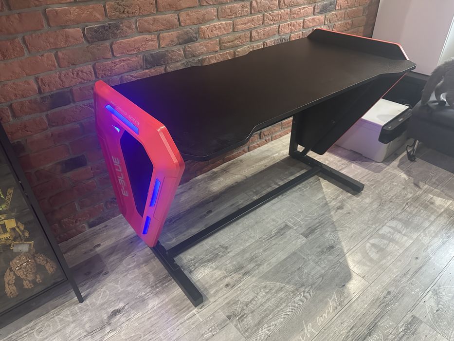 Biurko młodzieżowe gamingowe E-Blue