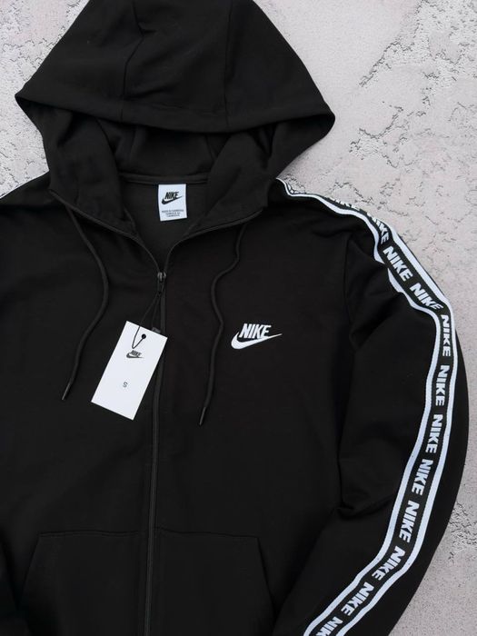 Костюм Nike: зіп худі-штани 2 пари шкарпеток у подарунок!