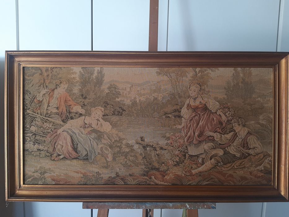 Quadros antigos com moldura dourada