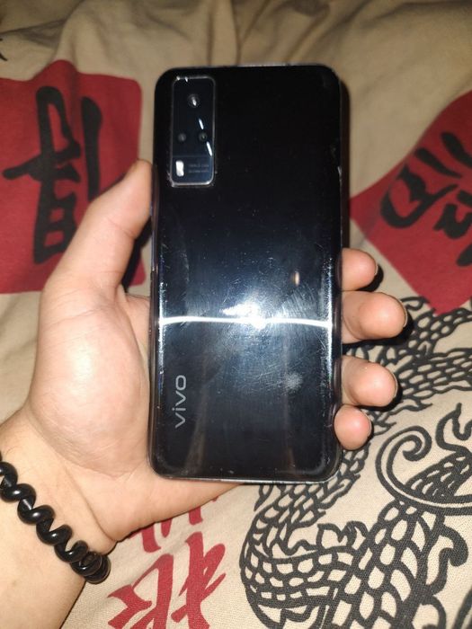 Телефон VIVO Y31