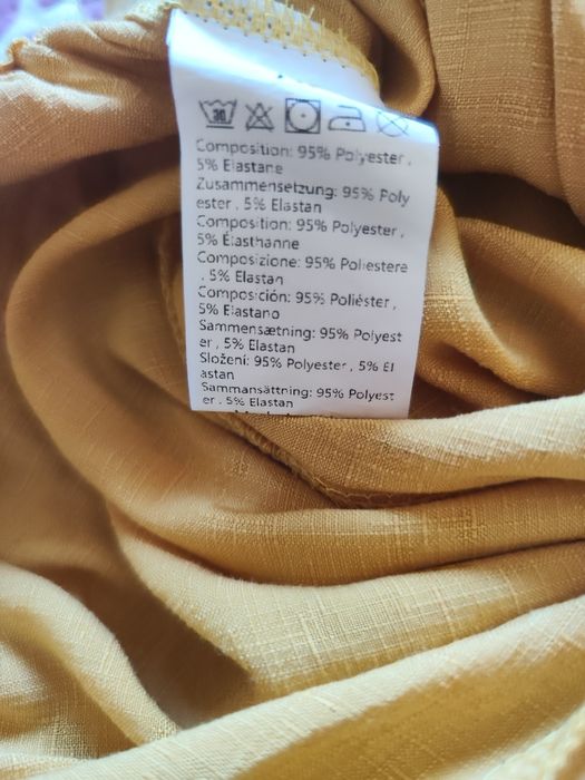 Calças largas amarelas para senhora