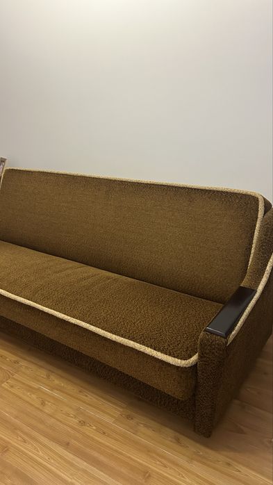 Розкладний диван, ідеальний стан