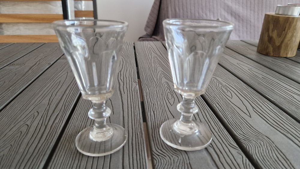 2 copos vidro vintage de pé alto