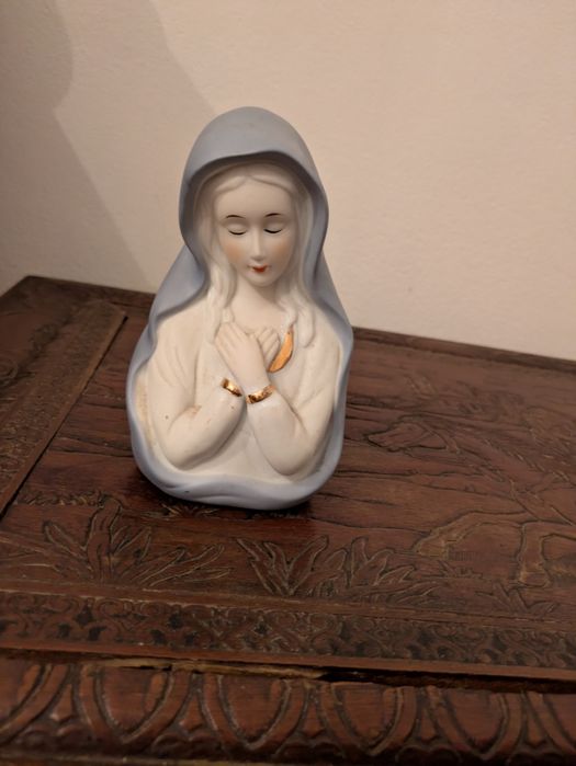 Vários artigos religiosos